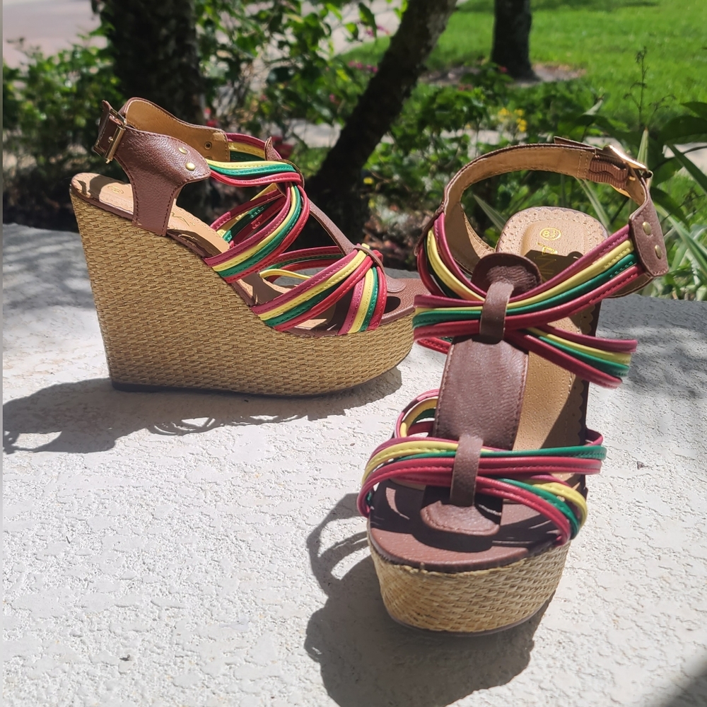 Anna Wedges size 9